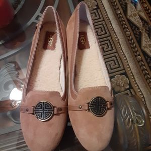 Ugg  Flat Shoes